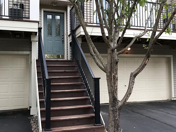 2nd image of 11221 Aberdeen St NE Unit B