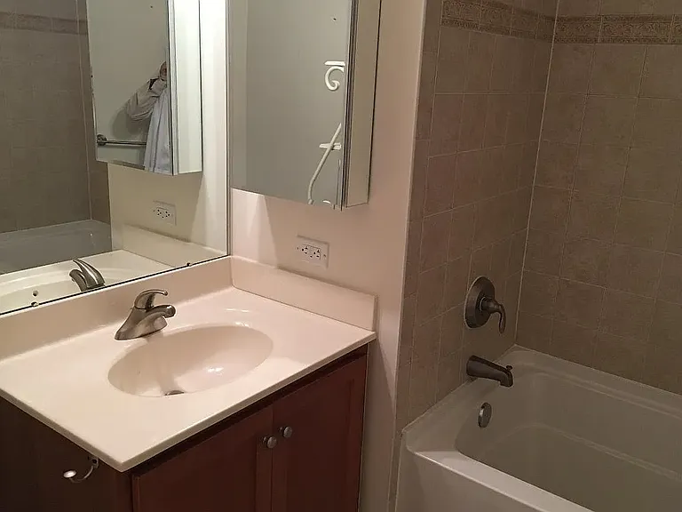 402 Carson Ter — Photo 20