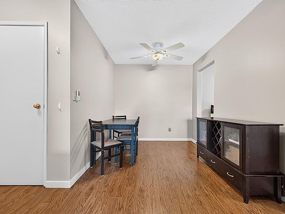 4th image of 355 Woodbridge Way #305