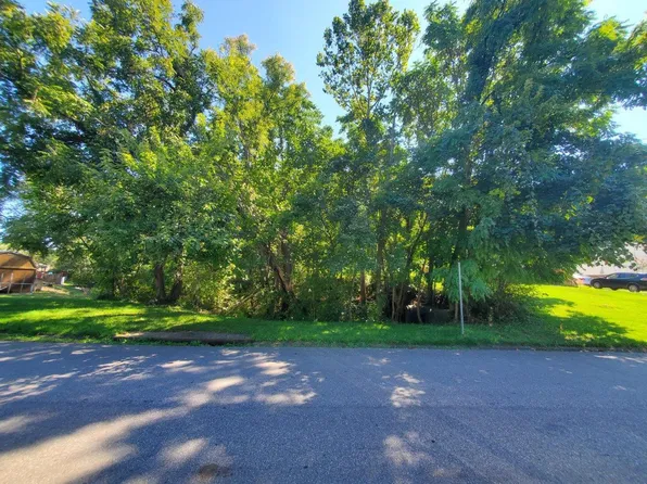 0 Embassy Dr #20, Roanoke, VA 24019