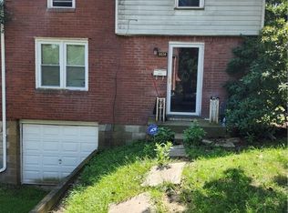 8624 Oakcrest Rd, Pittsburgh, PA 15235