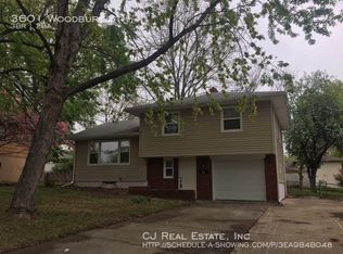 3601 Woodbury St, Independence, MO 64055