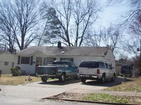 1803 Parnassus St, Memphis, TN 38108