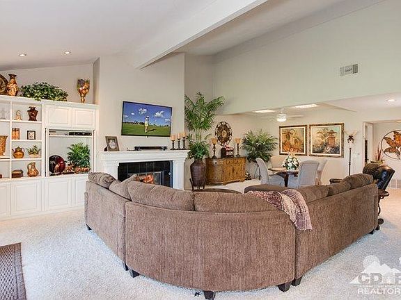 3rd image of 78830 Montego Bay Cir