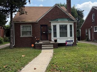 18260 Strathmoor St, Detroit, MI 48235