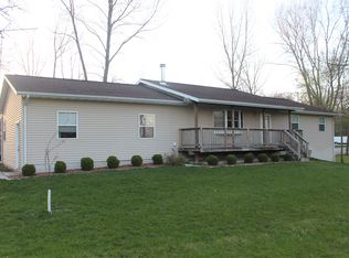 W10696 Hickory Ln, Fox Lake, WI 53933