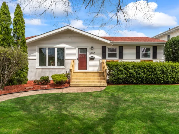 910 W Pine Pl, Griffith, IN 46319