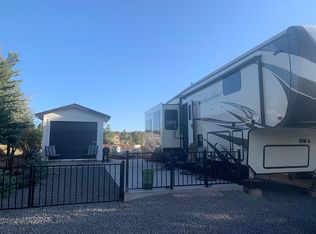 2273 Old Crooks Trl, Overgaard, AZ 85933