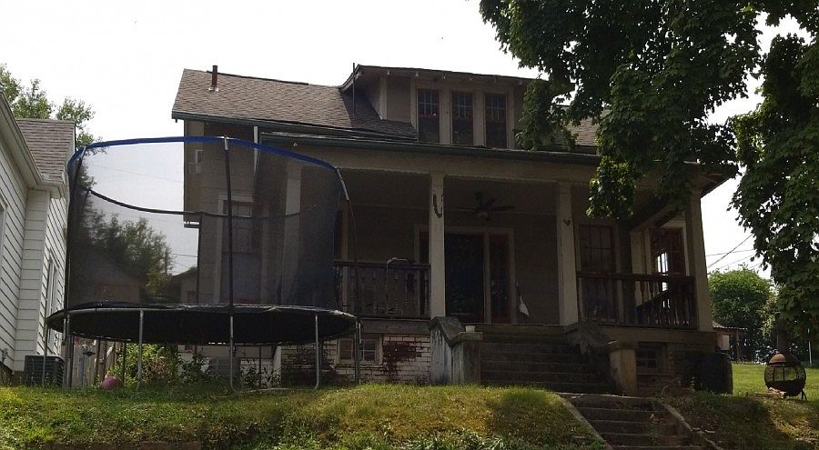 1st image of 114 E Columbia Ave