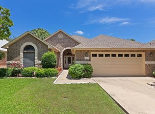 316 Heritage Hills Dr, Fredericksburg, TX 78624