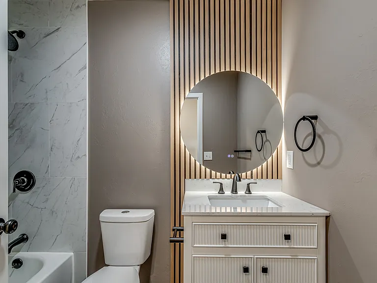1723 W Park Pl — Photo 44