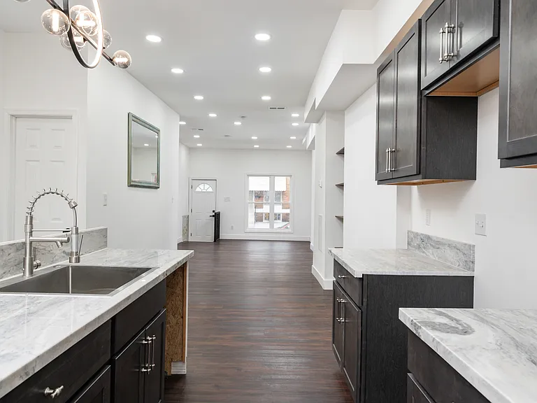 62 N Gorman Ave — Photo 11