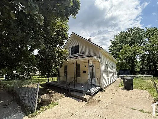 5636 Drake Ave — Photo 36