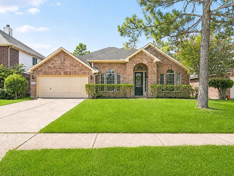 11308 Windy Dawn Dr — Photo 1