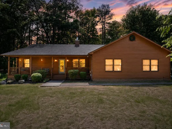 14575 Honeysuckle Way, Issue, MD 20645