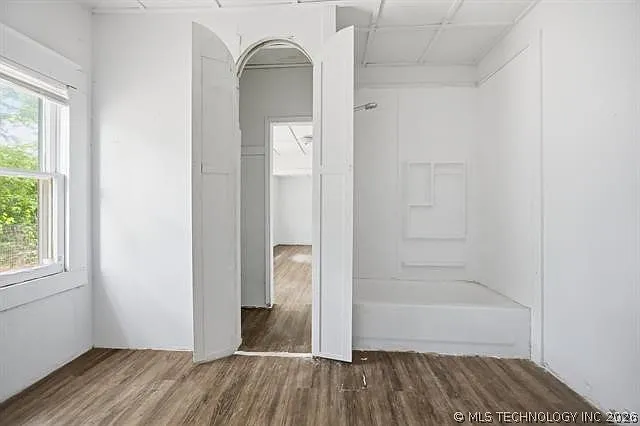 908 N Collins Ave — Photo 12