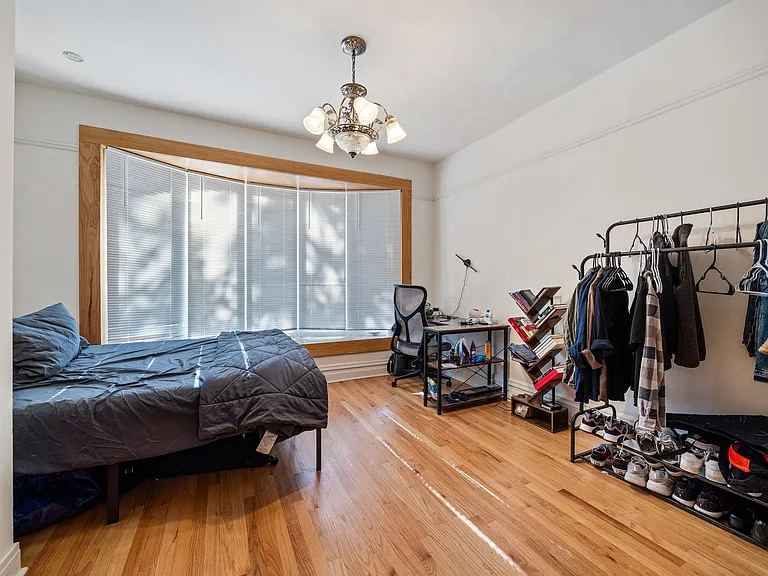 1015 Garnett Pl — Photo 7