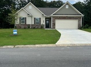 402-64 McGinnis Cir, Calhoun, GA 30701