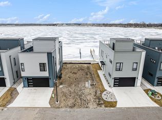 258 Viridian Dr, Muskegon, MI 49440