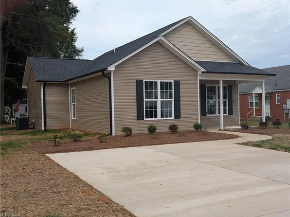 302 W Madison St, Mayodan, NC 27027