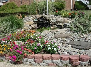 90 Meyer Oval, Pearl River, NY 10965