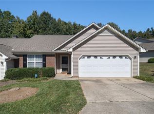 3135 High Bridge Cir, Jamestown, NC 27282