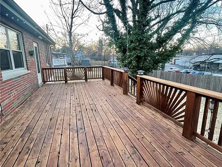 8501 Grantshire Ln — Photo 14
