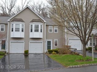 483 Green Mountain Rd, Mahwah, NJ 07430
