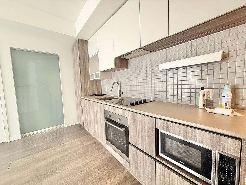 1st image of 898 Portage Pkwy #5612
