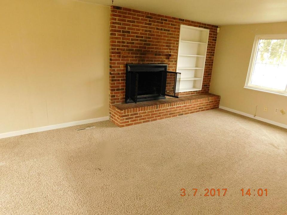1st image of 6890 Laird Ave