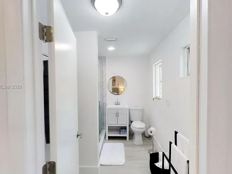 840 SW 7th St #852 — Photo 6