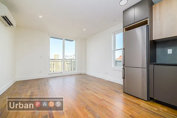 Rented by Urban Pads | media 9