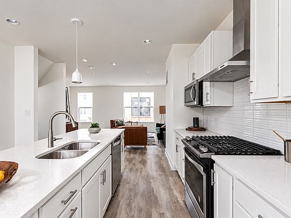 2nd image of 1880 McQuat Pl