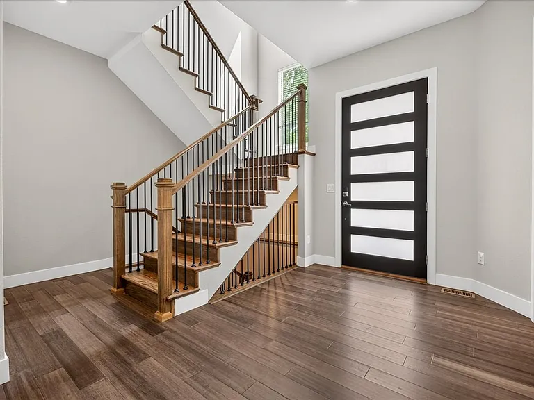 1407 Rogers Ct — Photo 16