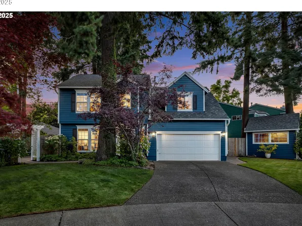 241 NW Scott St, Hillsboro, OR 97124