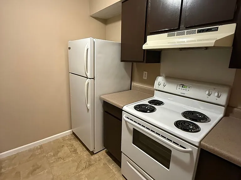 Foxfire West Apartments — Photo 68