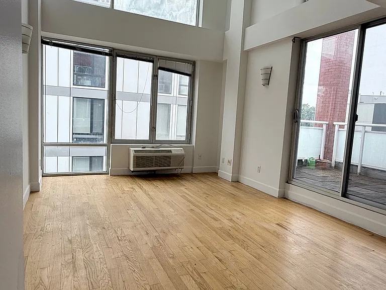 82-85 116th St #6A — Photo 3