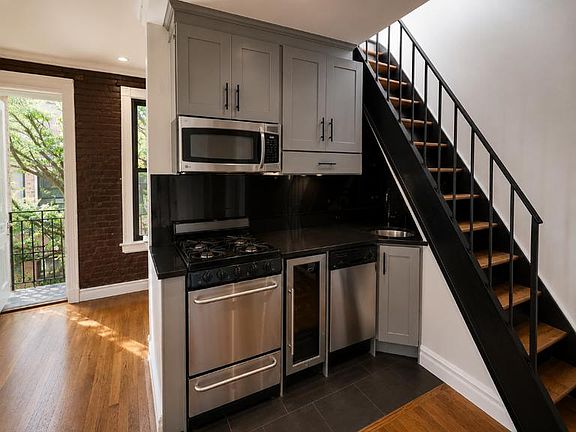 3rd image of 416 E 13th St APT 6E