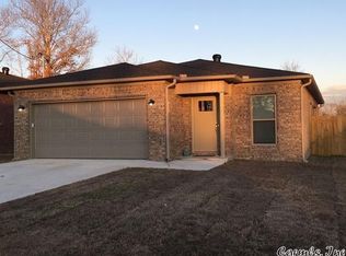 9 Simon Ln, Conway, AR 72032