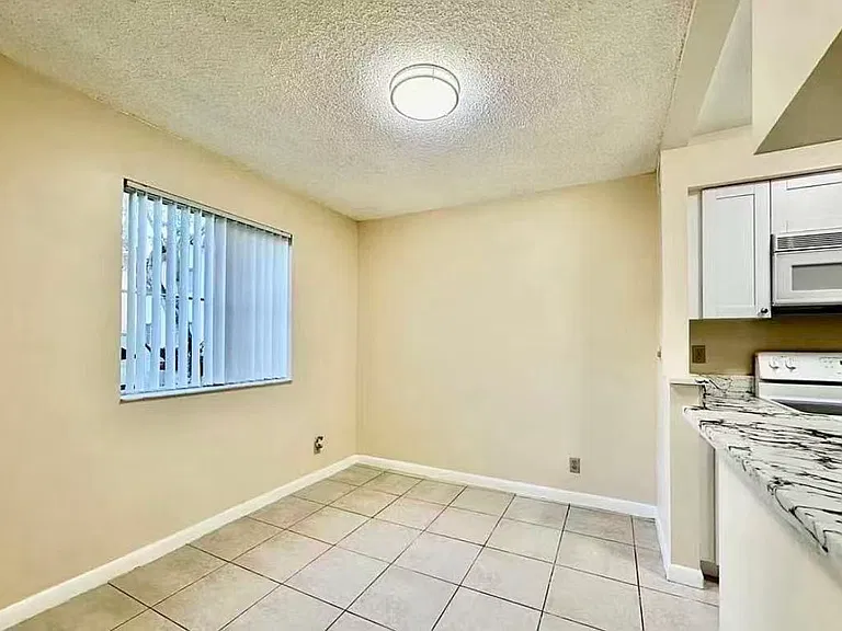 9833 Westview Dr #818 — Photo 11