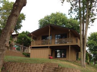 2570 Medicine Lake Blvd E, Plymouth, MN 55441