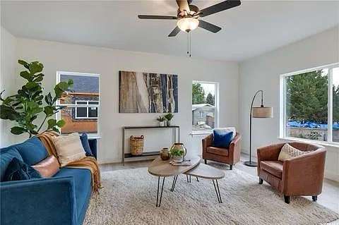 312 N 100 E — Photo 1