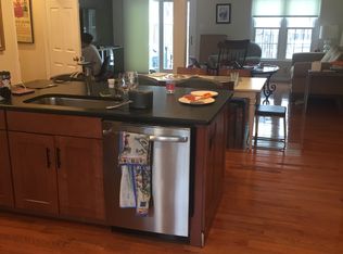 5719 Ridge View Dr, Alexandria, VA 22310