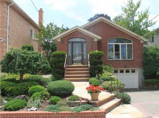 14146 11th Ave, Whitestone, NY 11357