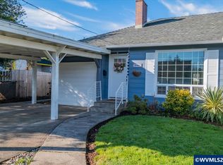 368 S 6th St, Independence, OR 97351