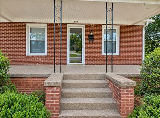 237 1st St E, Conover, NC 28613