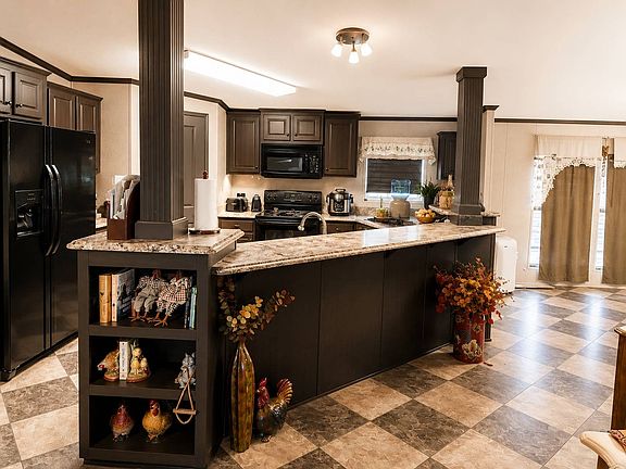 4th image of 11219 Loblolly Ln