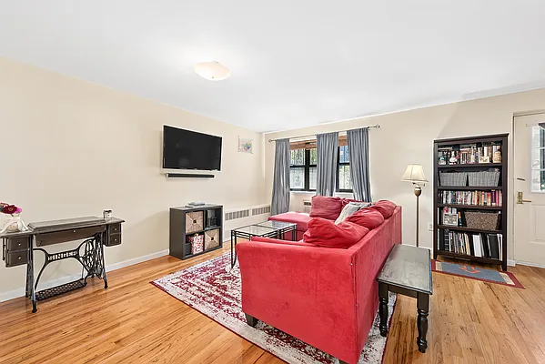 Rented by Compass | media 8