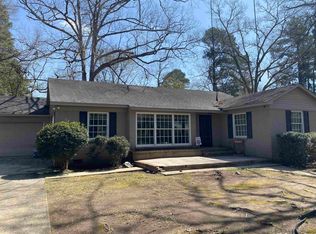 805 Hickory St, Crossett, AR 71635