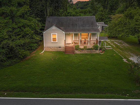 2nd image of 255 Pine Hill Dr